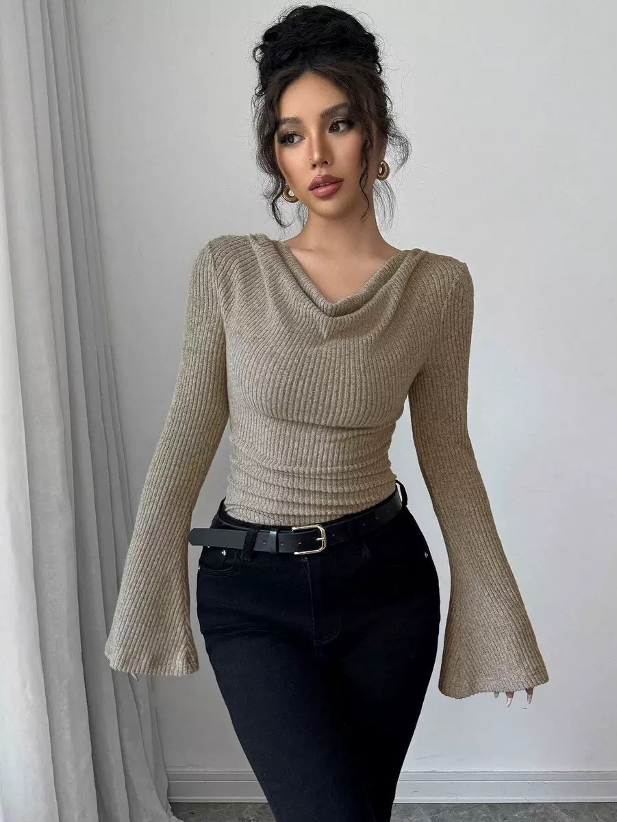 Blouse Off Shoulder - เสื้อผู้หญิงแบบเปิดไหล่ คอวัว แขนยาวทรงบาน สีพื้น ผ้าริบ ทรงเข้ารูป