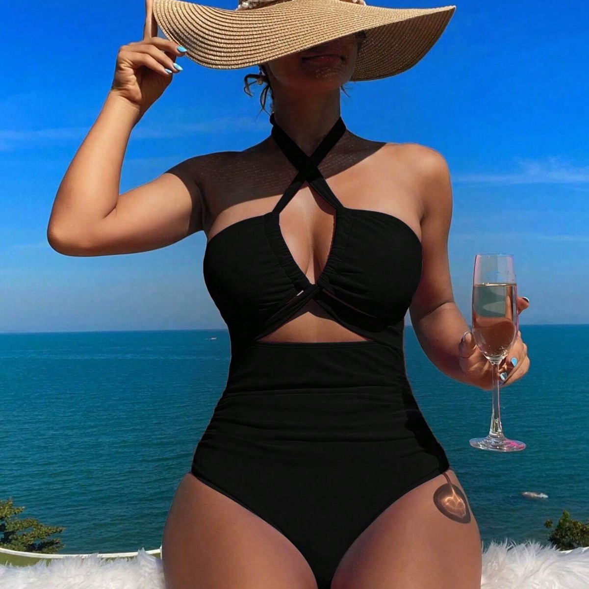 ชุดว่ายน้ำผู้หญิงแบบผูกคอ สีดำ - Swimsuit Bikini Ruched บทวิจารณ์และราคา