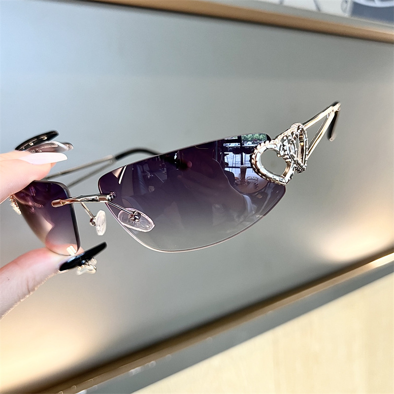 แว่นกันแดดทรงแคทอายแบบไร้กรอบ  - Sunglasses Cat Eye บทวิจารณ์และราคา