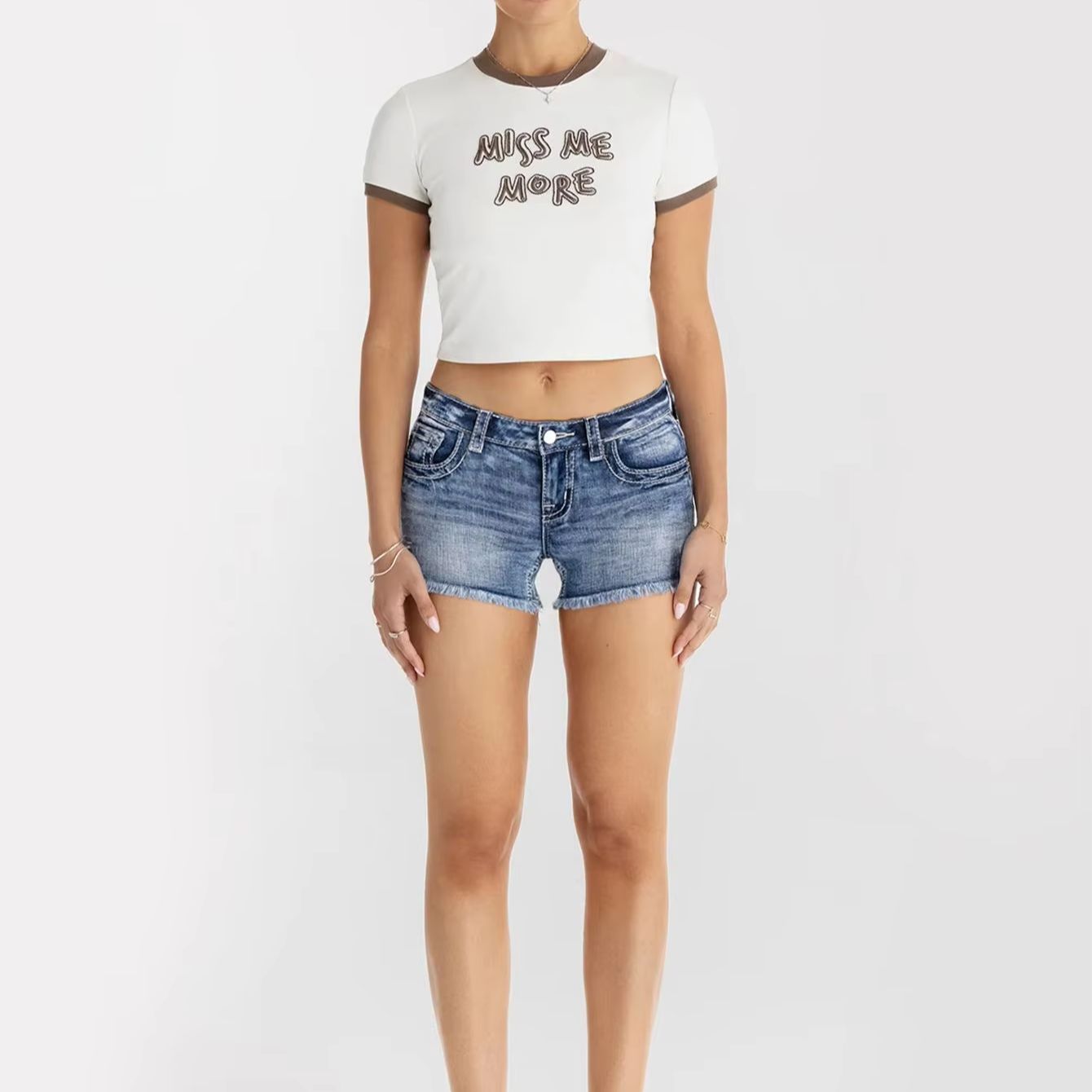 เสื้อผ้าผู้หญิง กางเกงยีนส์ขาส - Shorts Denim Frayed บทวิจารณ์และราคา