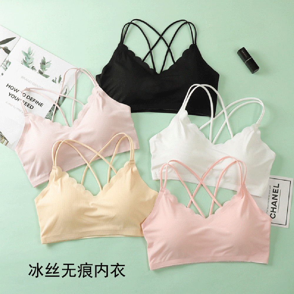 ชุดชั้นในเซ็กซี่บราไร้ตะเข็บบร - Bralette Triangle Set บทวิจารณ์และราคา