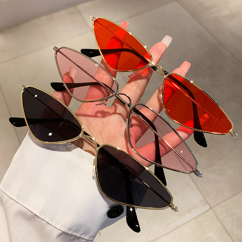 แว่นกันแดดทรงแคทอายกรอบเล็ก รุ - Sunglasses Cat Eye บทวิจารณ์และราคา