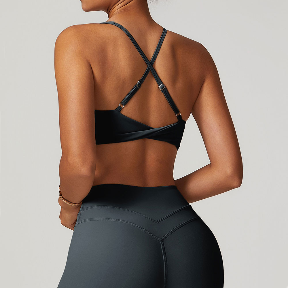 Juren สปอร์ตบราสปอร์ตบราแบบมีส - Bralette Triangle Set บทวิจารณ์และราคา
