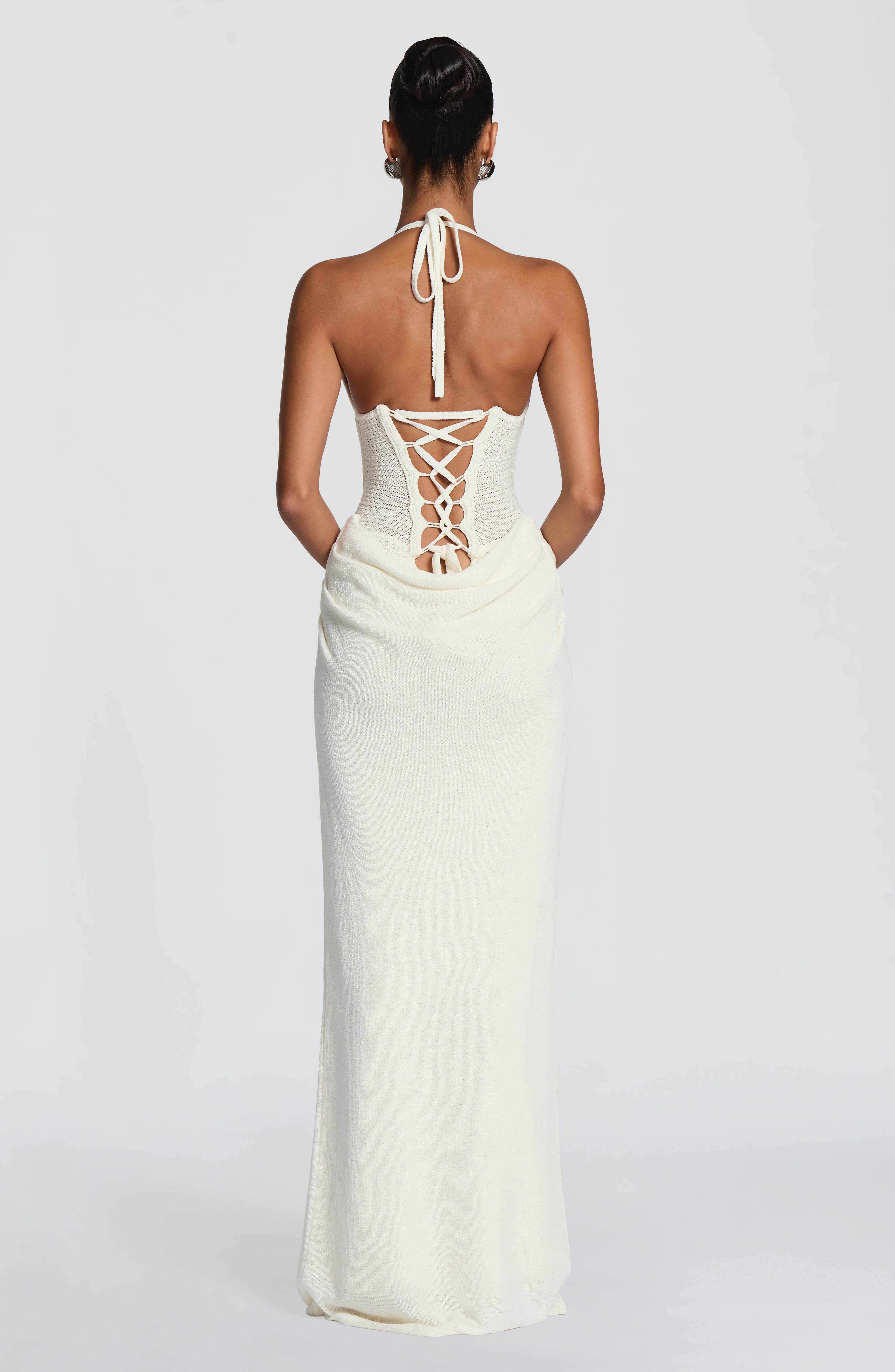 เดรสยาวสไตล์โบโฮแบบผูกคอ ผ้าถั - Maxi Dress Halter บทวิจารณ์และราคา