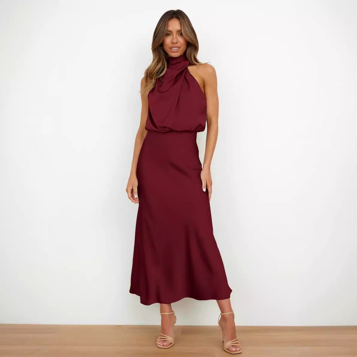 เดรสผ้าซาตินแบบไม่มีแขน คอ hal - Maxi Dress Halter บทวิจารณ์และราคา