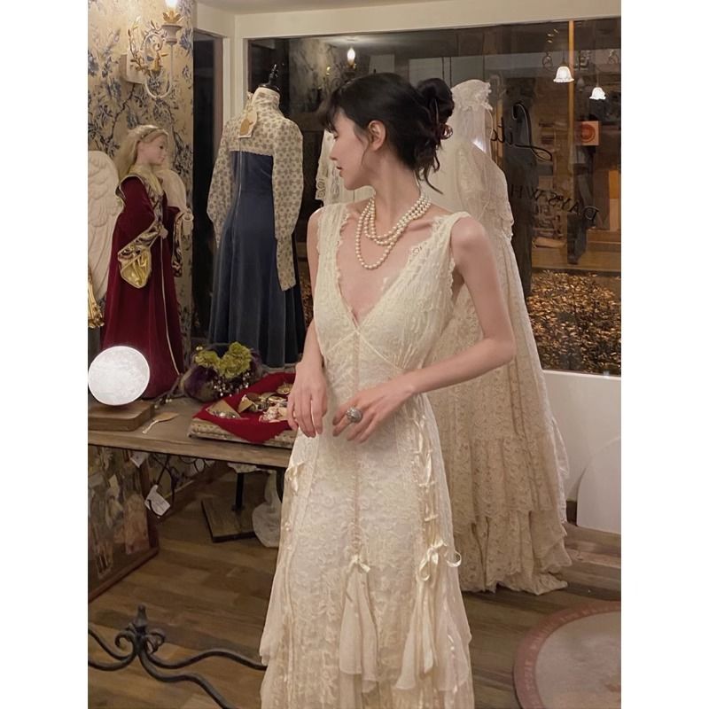ชุดเดรสลูกไม้สไตล์โกธิค ชุดเดร - Maxi Dress Halter บทวิจารณ์และราคา