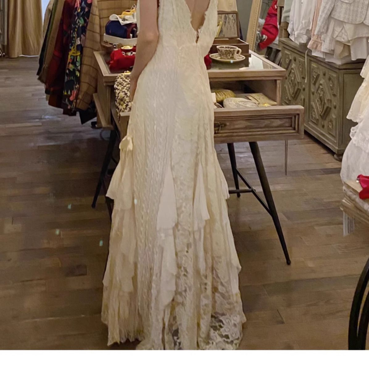 ชุดเดรสลูกไม้สไตล์โกธิค ชุดเดร - Maxi Dress Halter บทวิจารณ์และราคา